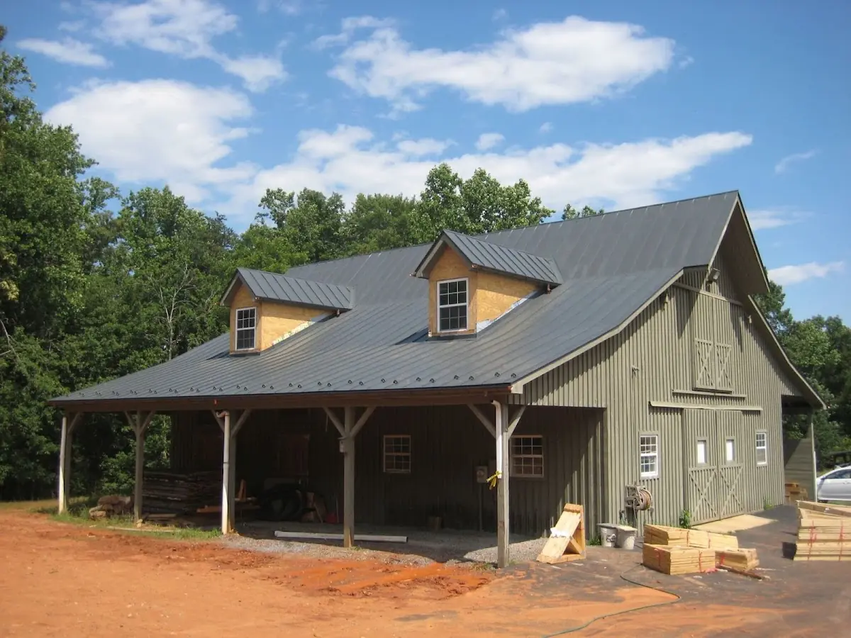 Expert Asphalt Roof Repair workmanship in Lonelyville